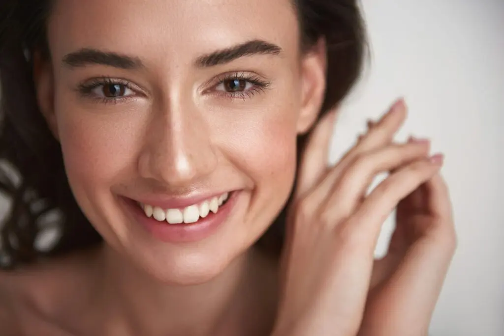 Close-up of natural nano brow hair strokes during the healing process